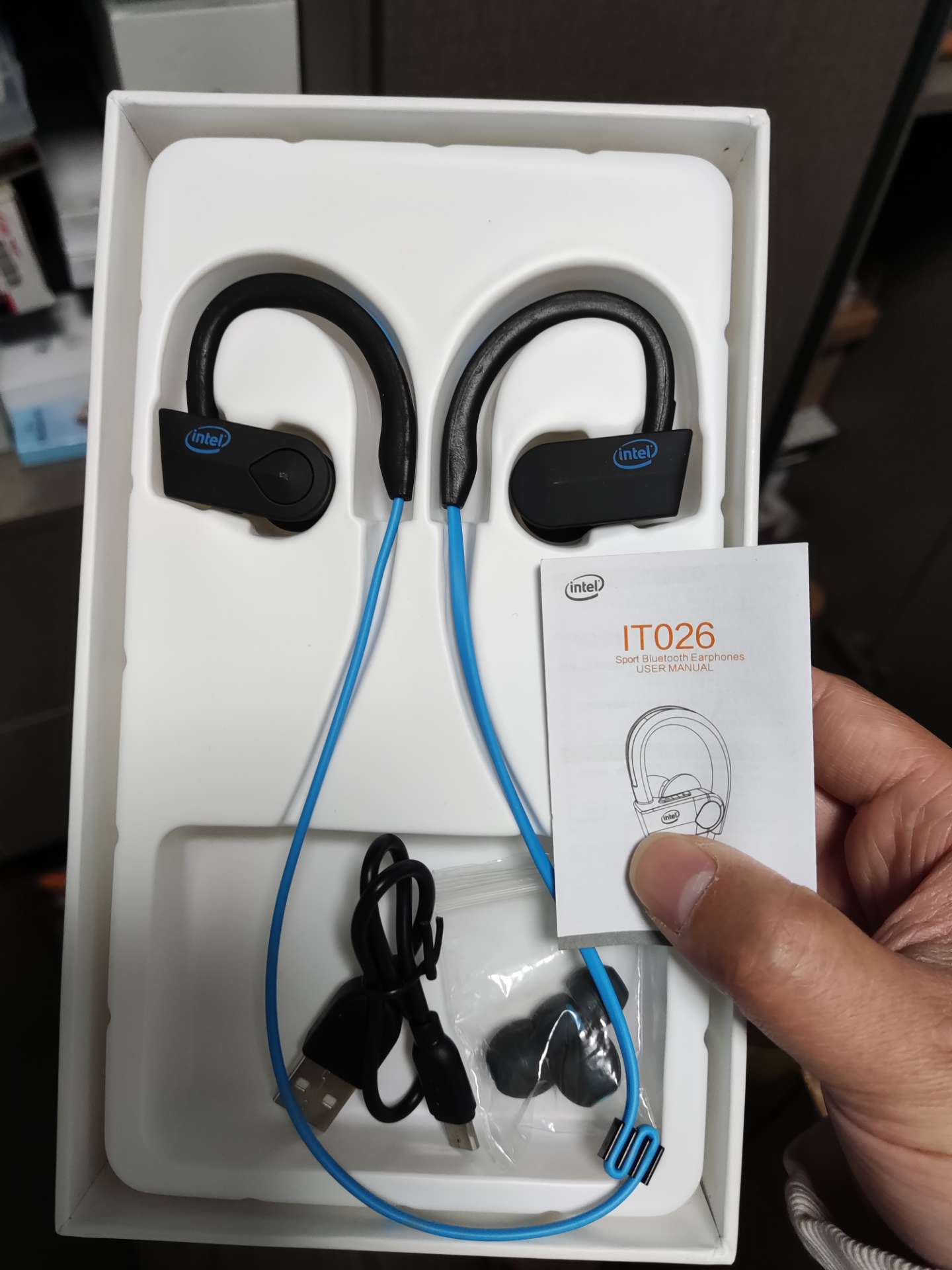 联想运动蓝牙耳机全新